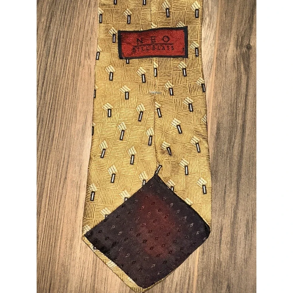 Neo Bill Blas Neck Tie Beige 100% Silk‎